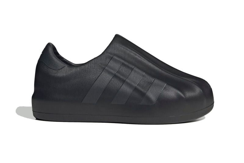 Adidas superstar slip sale on all black