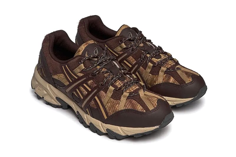 Asics hiking sale footwear