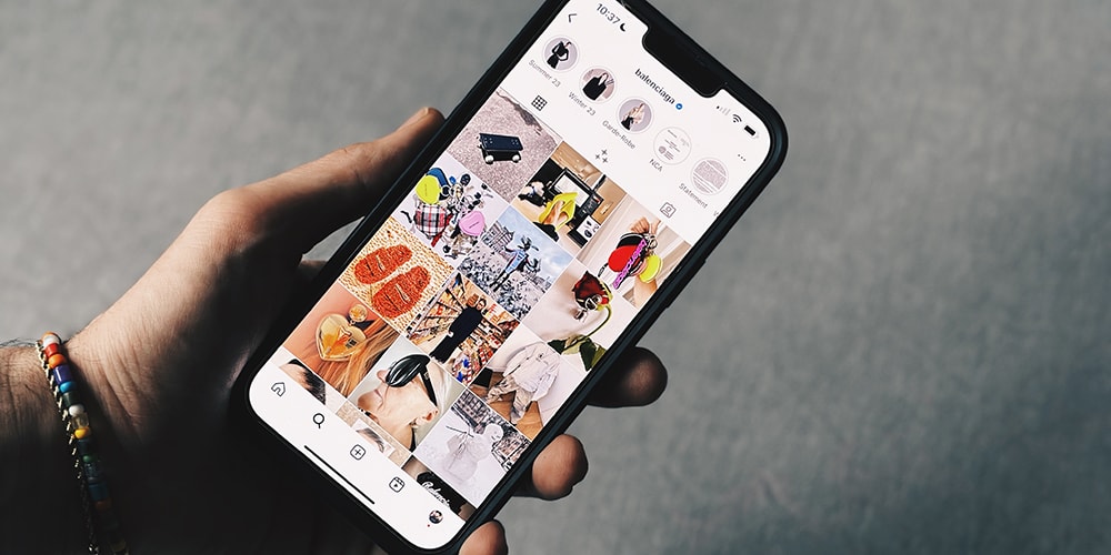Balenciaga разархивирует ленту в Instagram