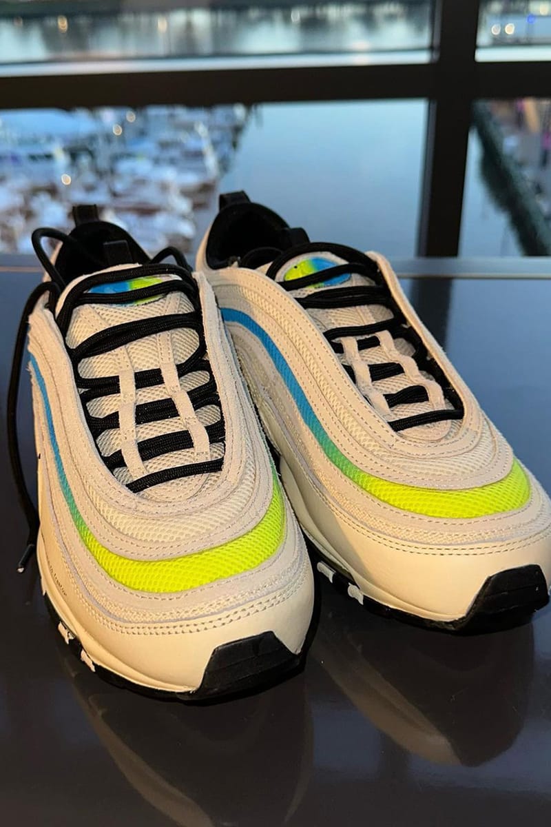 Nike store 97 fluo