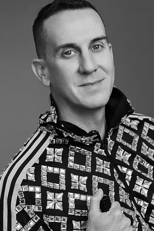 Jeremy scott discount is leaving moschino