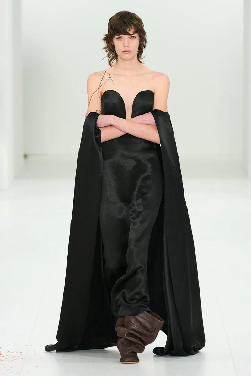 J.W ANDERSON レインブーツ　size 38 LOEWE LOEWE Fall/Winter 2023 PFW Womenswear Collection | Hypebeast