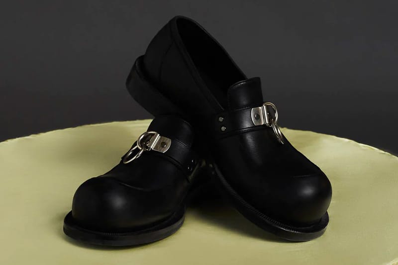 Martine Rose SS23 Bulb Toe Ring Loafers in Black | Hypebeast