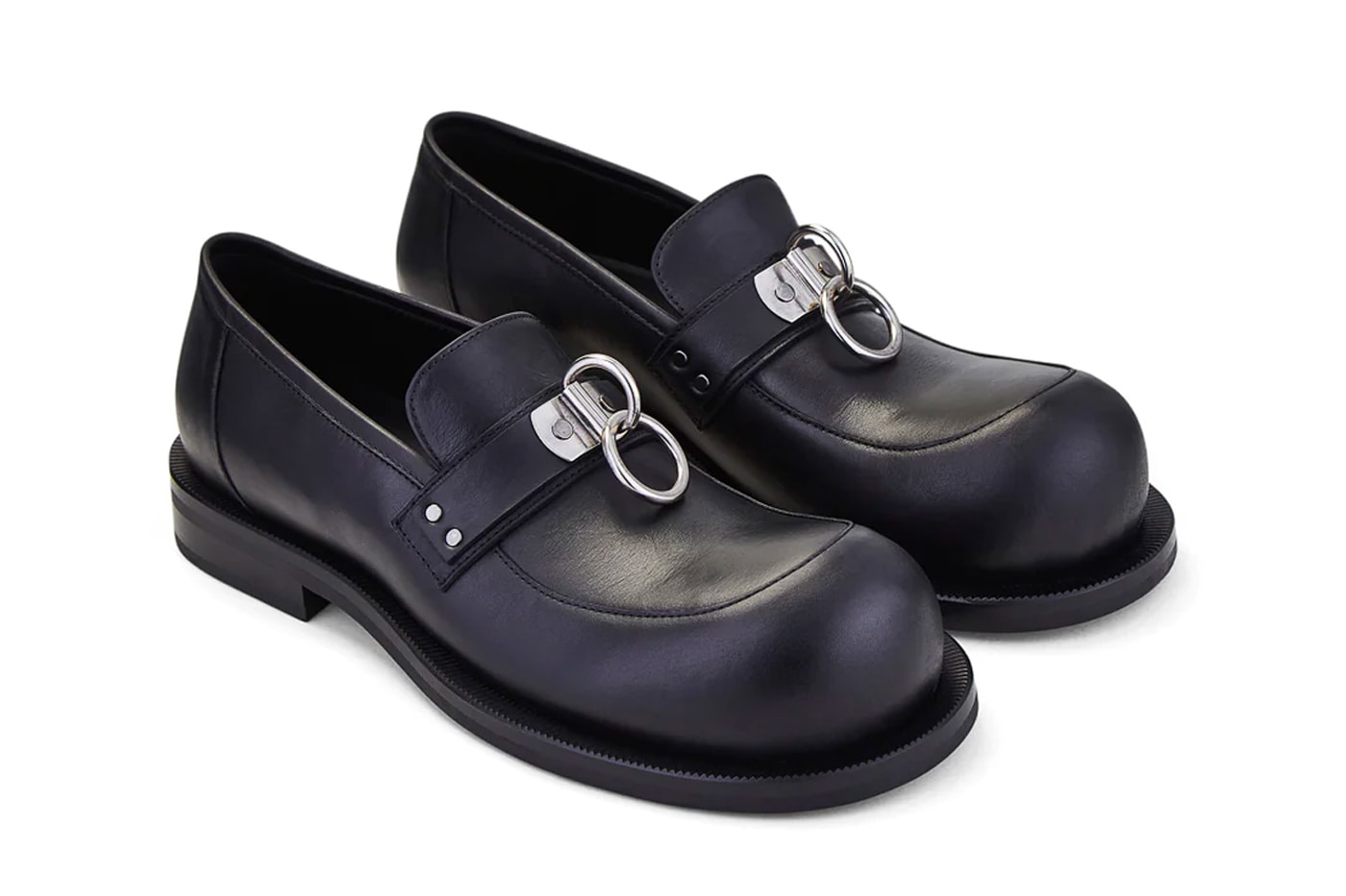 Martine Rose SS23 Bulb Toe Ring Loafers in Black | Hypebeast