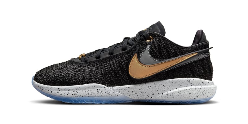 Nike black clearance gold