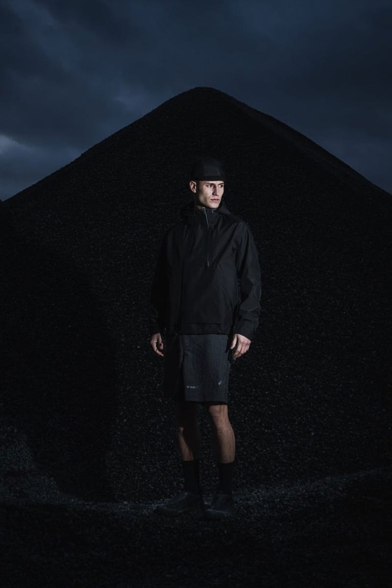 【関税込み】Norse Projects ARKTISK ブラック Hybrid セーター Jens Gore-Tex Infinium 2.0