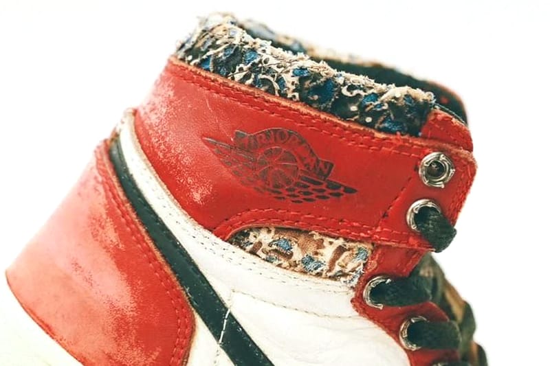 foxtrot uniform AJ1ロー　カスタムスニーカー foxtrot uniform AJ1ロー カスタムスニーカー - メルカリ