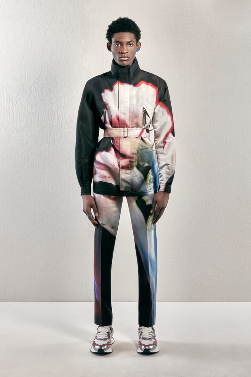 Alexander McQueen Unveils Pre-FW23 Collection | Hypebeast