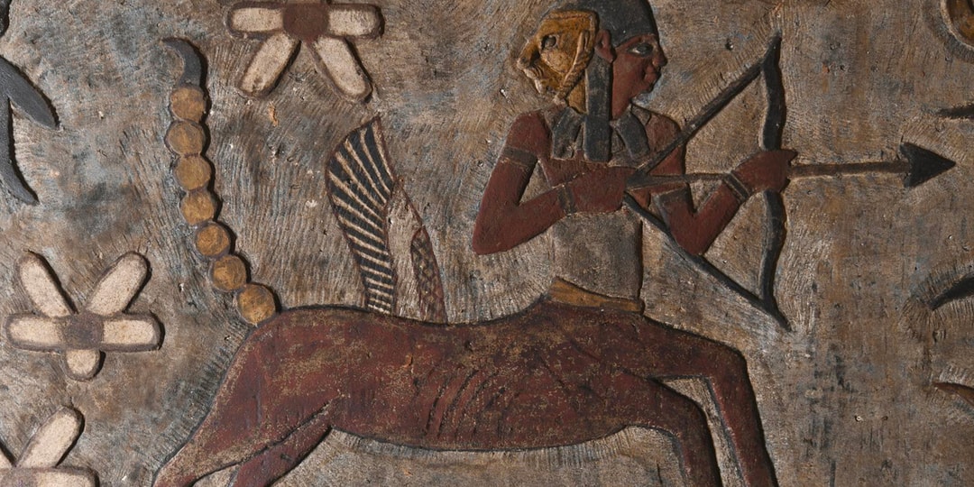 Исследователи обнаружили древнеегипетские рельефные фрески со знаками зодиака