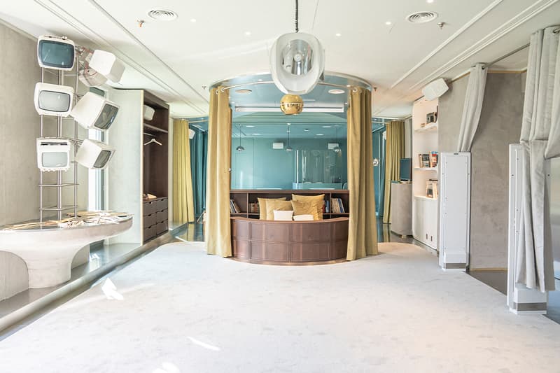 Curated visual reference: Visual Reference: External Reference Architecture Studio The Penthouse By Wow Info