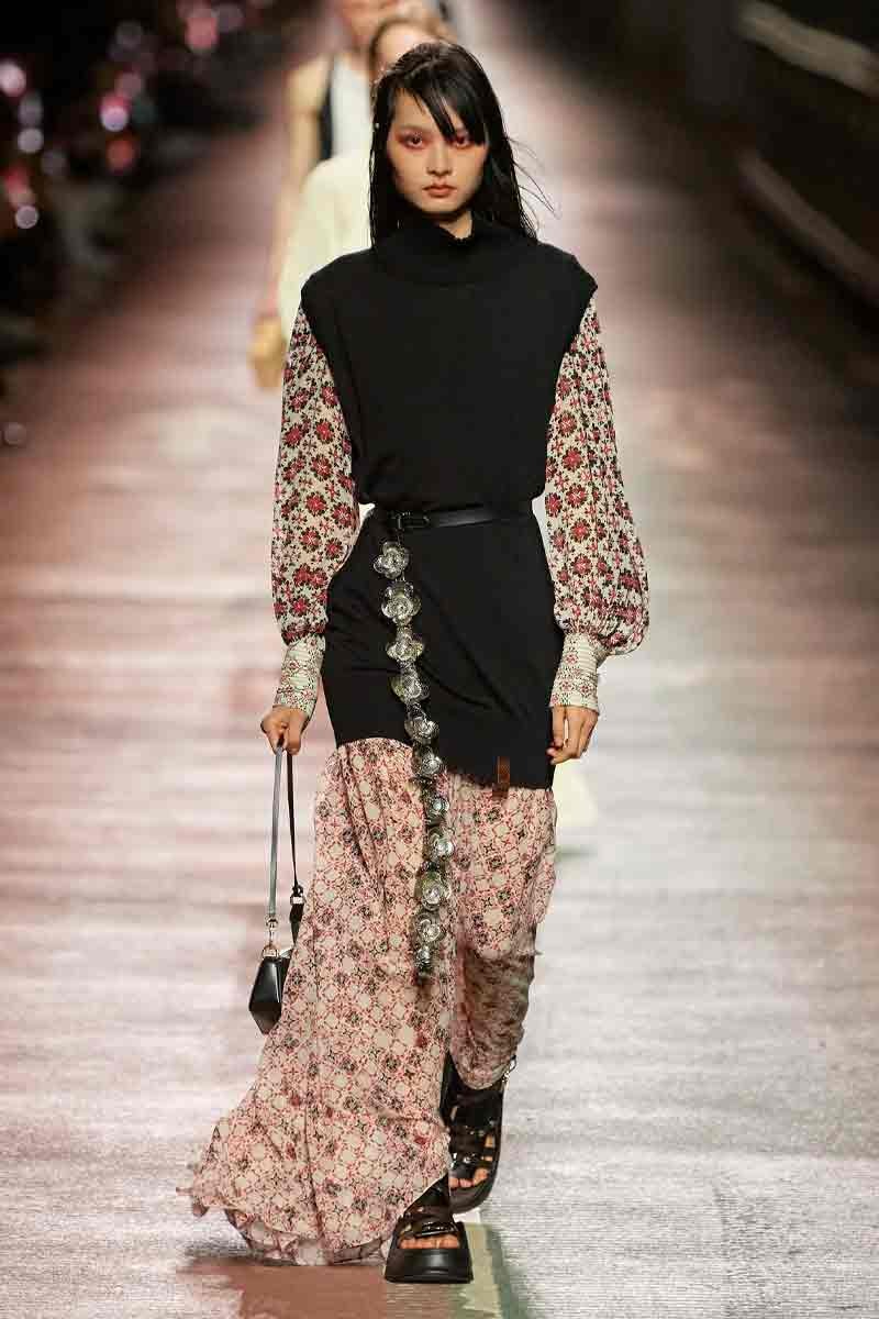 Louis Vuitton Pre-Fall 2023 Seoul Runway Collection | Hypebeast