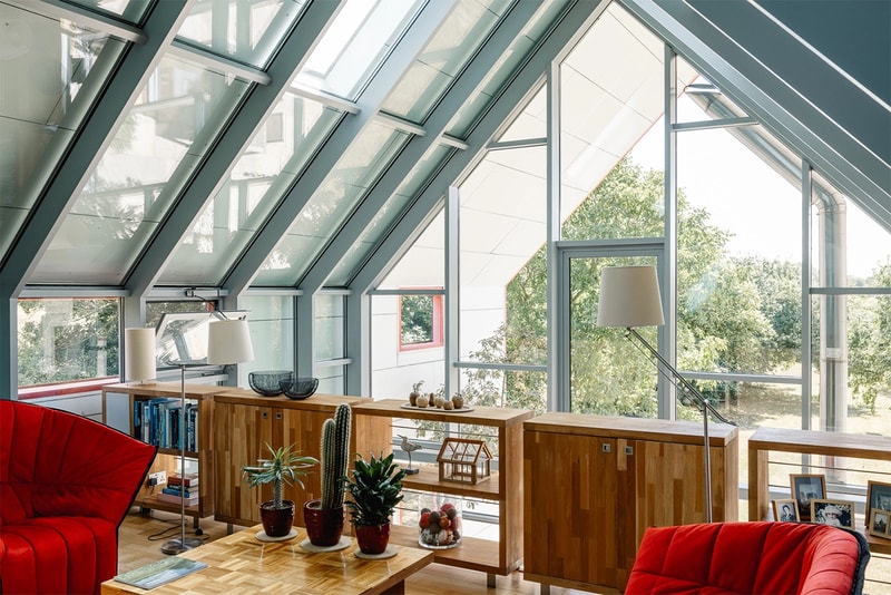 House in Suffolk by dRMM Features a Sliding Roof | Hypebeast