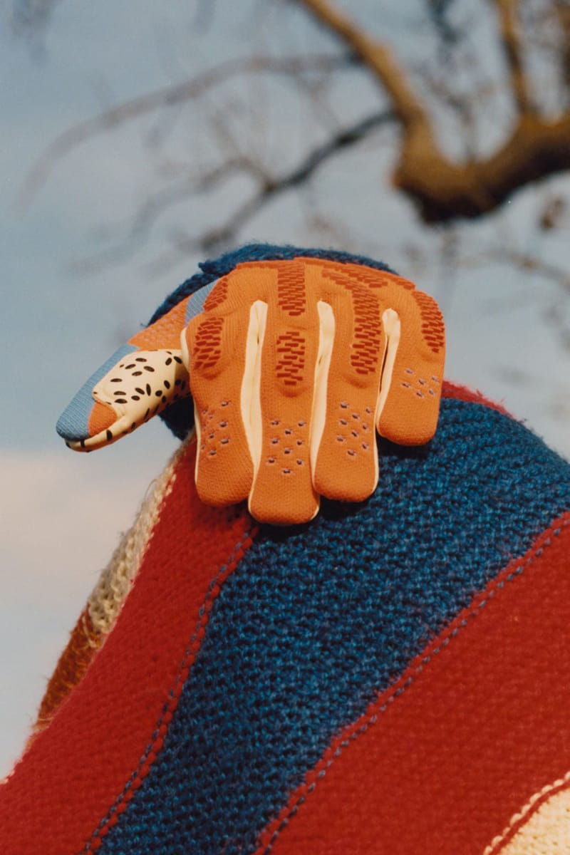 Hypebeast 2025 football gloves