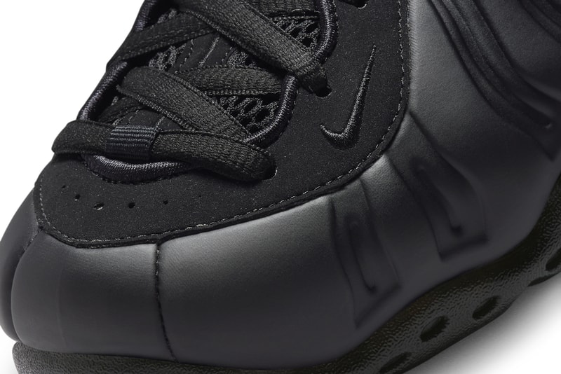 foamposite black anthracite