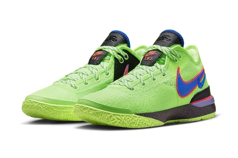 Lebron neon hotsell green shoes