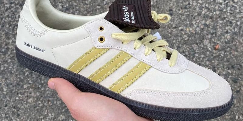 Adidas best sale samba tongue