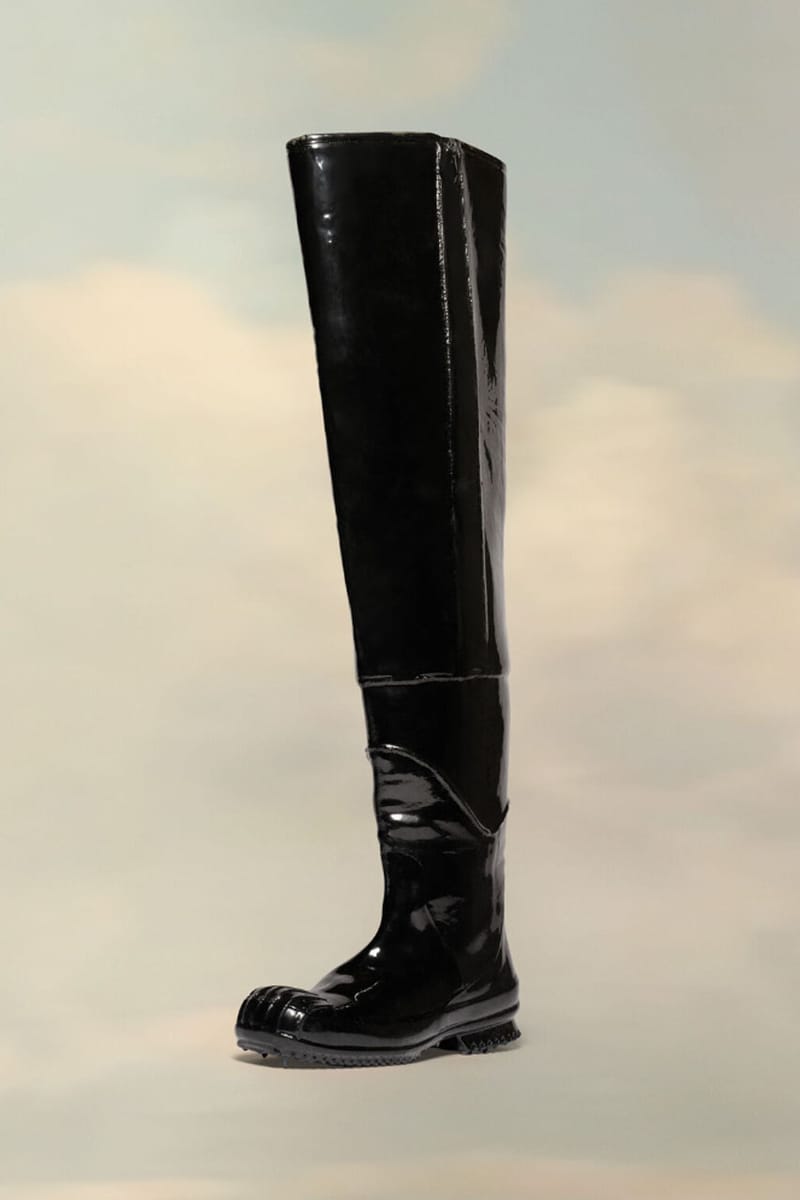 Rubber store thigh boots