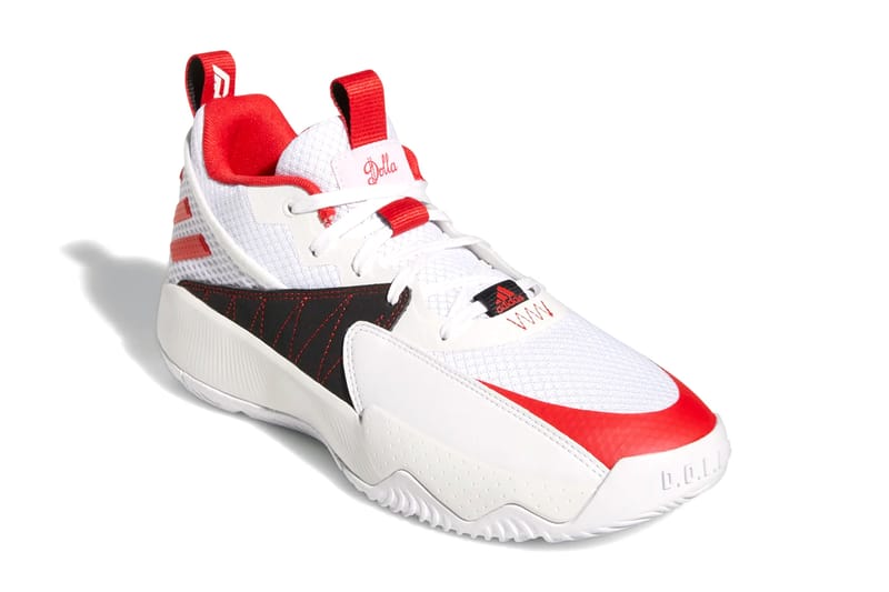 White nba players on sale with shoe deals