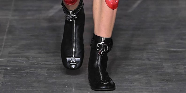 【関税込み】JW Anderson ブラック Padlock アンクルブーツ 20143318_50138175_600.jpg