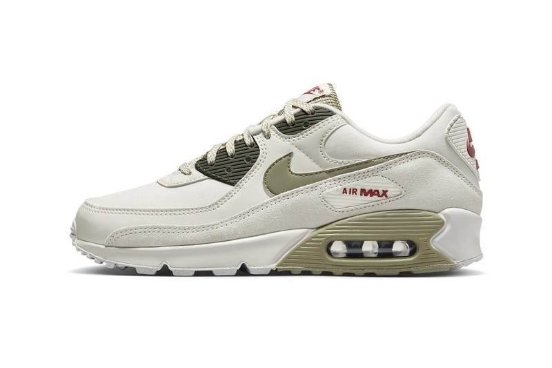 Nike Air Max 90 Arrives in 