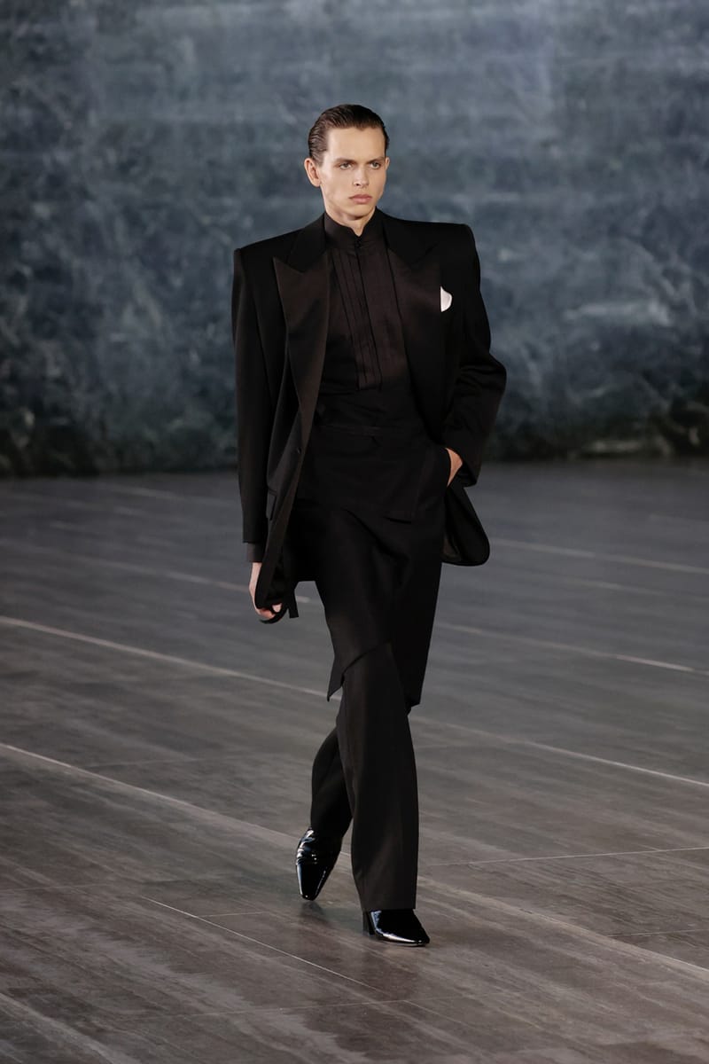 Saint Laurent Spring Summer 2024 Men S Runway Review Hypebeast   Saint Laurent Spring Summer 2024 Mens Runway Berlin Review Anthony Vaccarello 18 