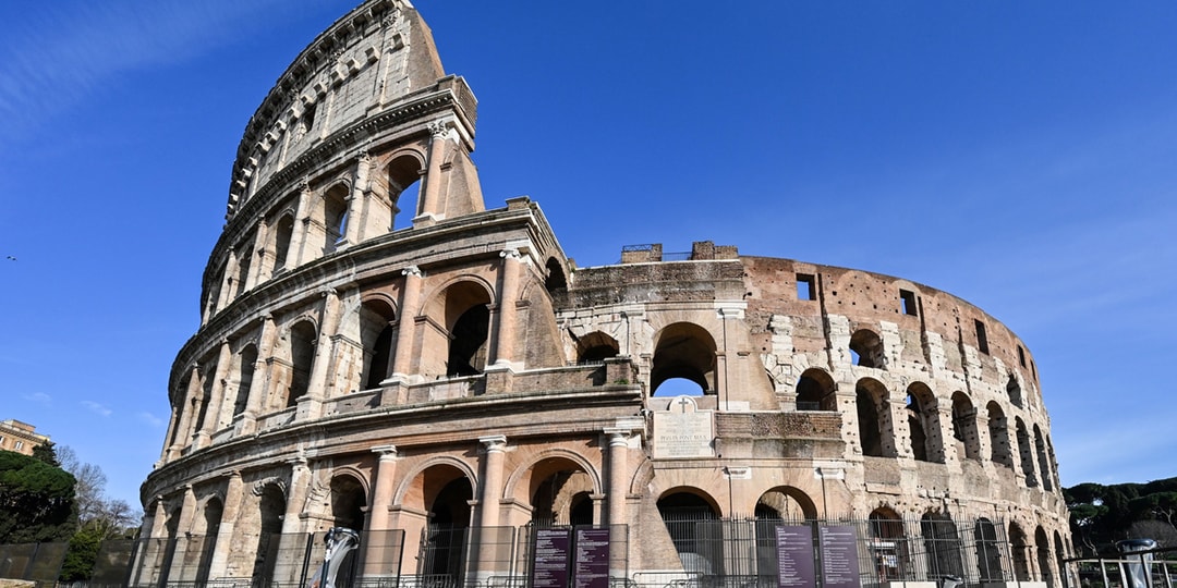 Турист разгромил стену римского Колизея