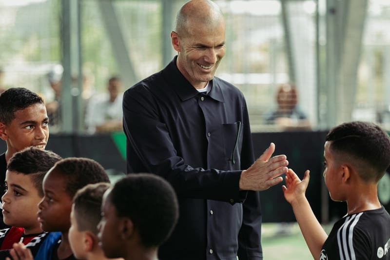EA Sports FC FUTURES Zinedine Zidane Z5 Football | Hypebeast
