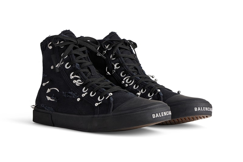 新品BALENCIAGA  23AW PARIS MULE  PIERCING Balenciaga's Distressed Paris Sneaker Gets Pierced | Hypebeast