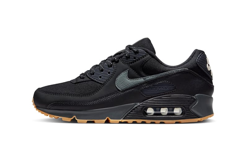 Air max 90 shop black with gold swoosh