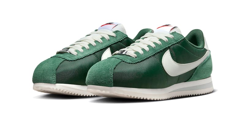 Lime green nike store cortez