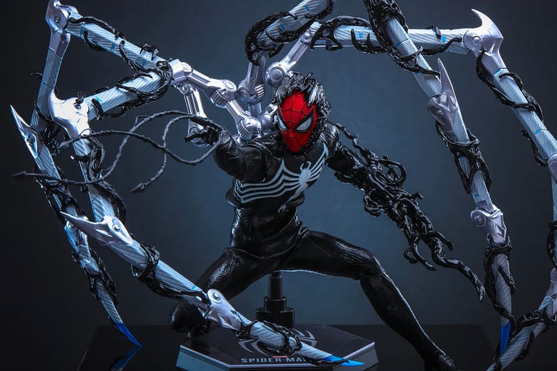 Hot toys on sale black spiderman