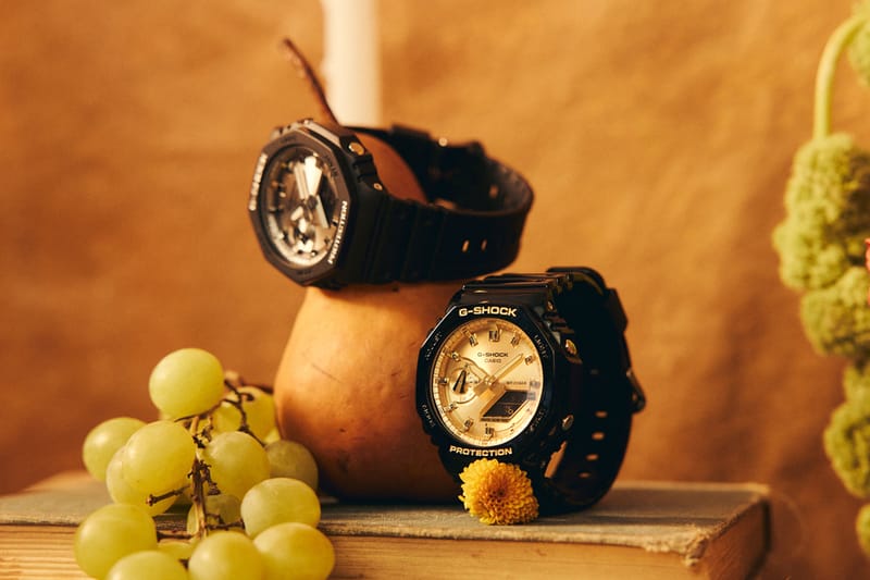 G shock glossy 2024 black and gold