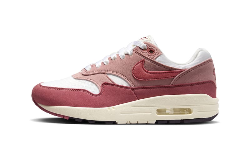 Nike air max 1 red clearance suede