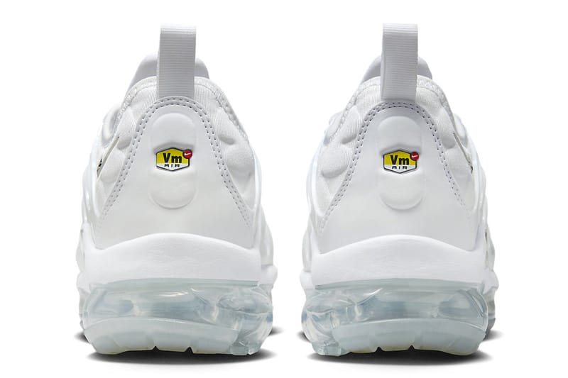 Vapormax cheap plus chrome