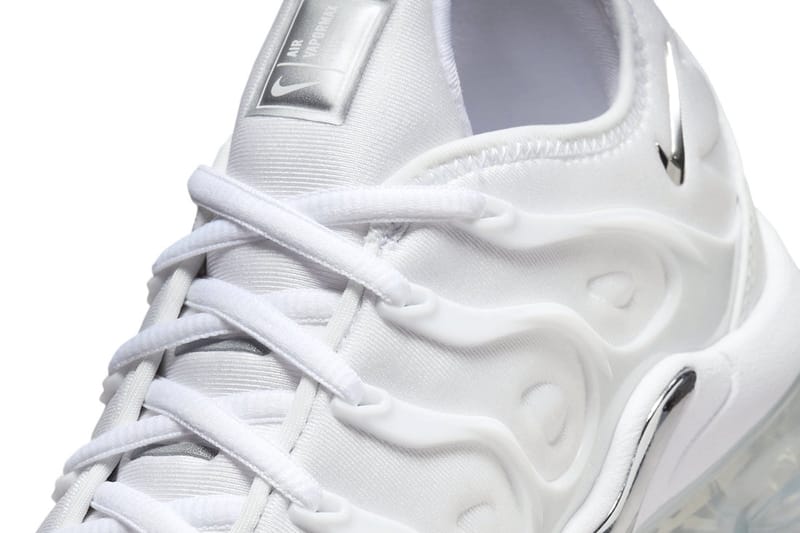 Vapormax plus off outlet white