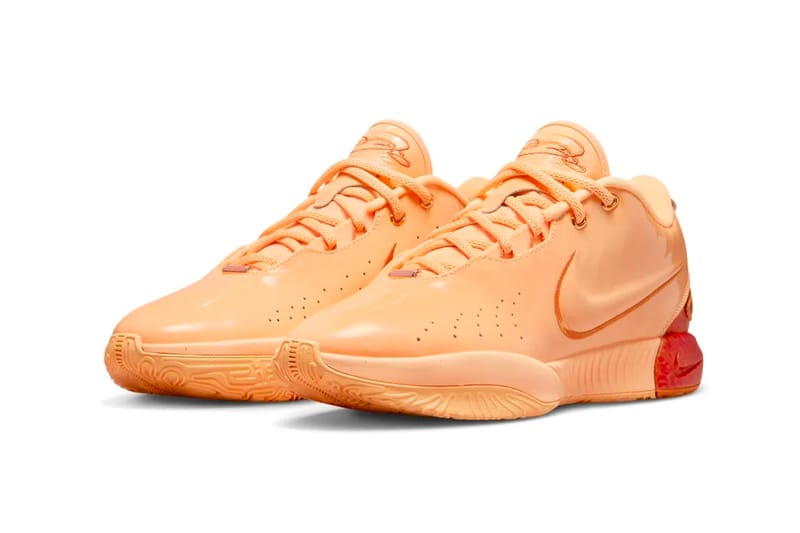 Lebron james hot sale shoes orange