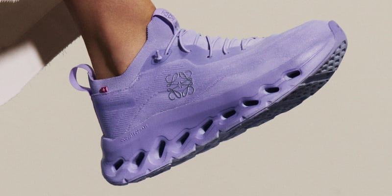 ★ON[オン] TILT X LOEWE オリジナルスニーカー★ Loewe x Cloud Tilt On Running Unisex Sneakers White Blue - E
