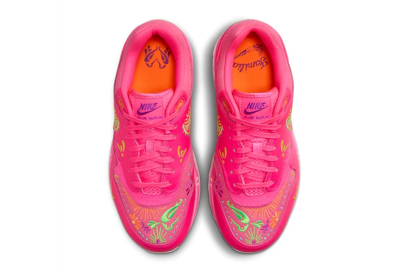 Nike dia hotsell de muertos remix