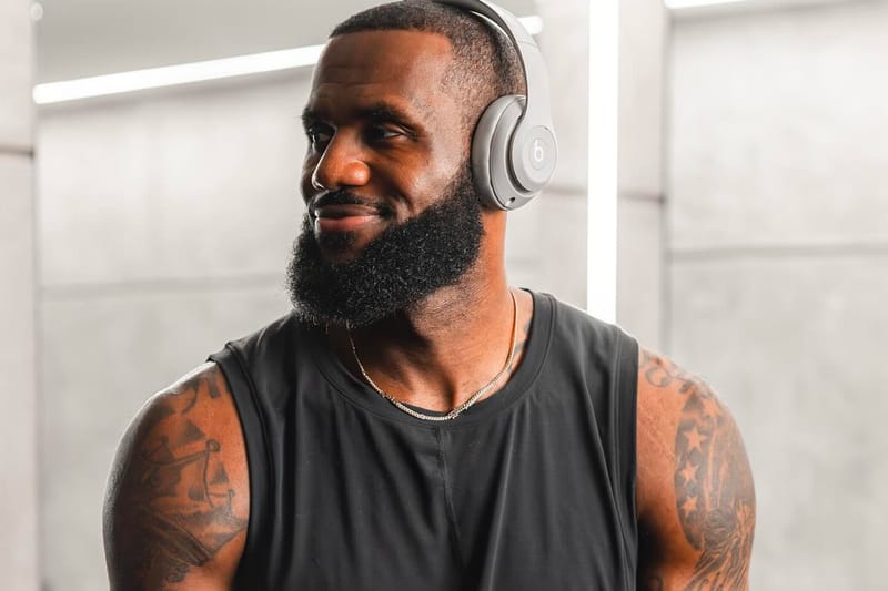 Lebron james store wireless headphones