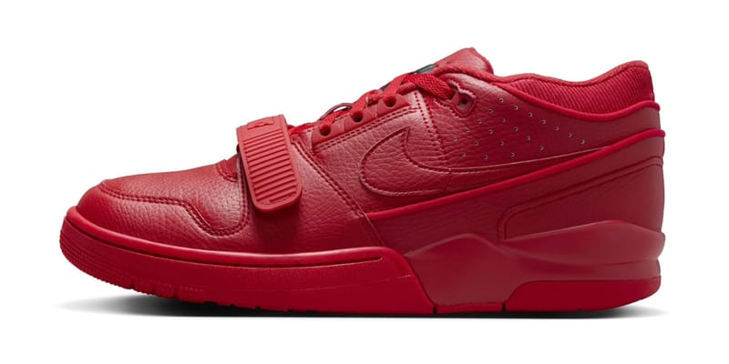 Nike sneakers clearance red