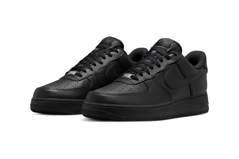 Triple black air store force 1 low