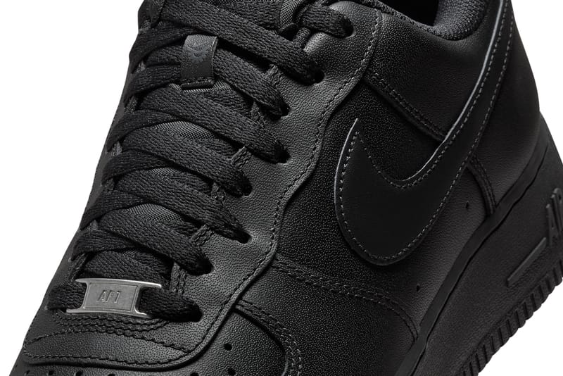 All black air hotsell force 1 low men's