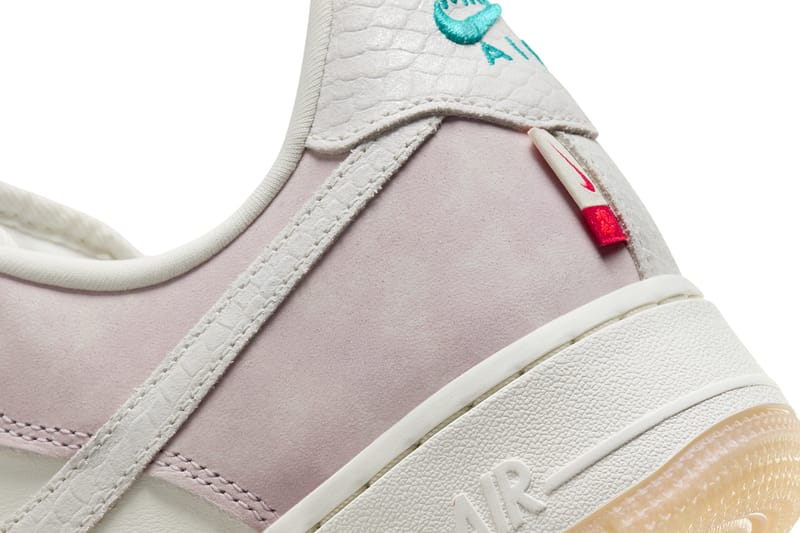 Nike air force deals 1 7 suede pink