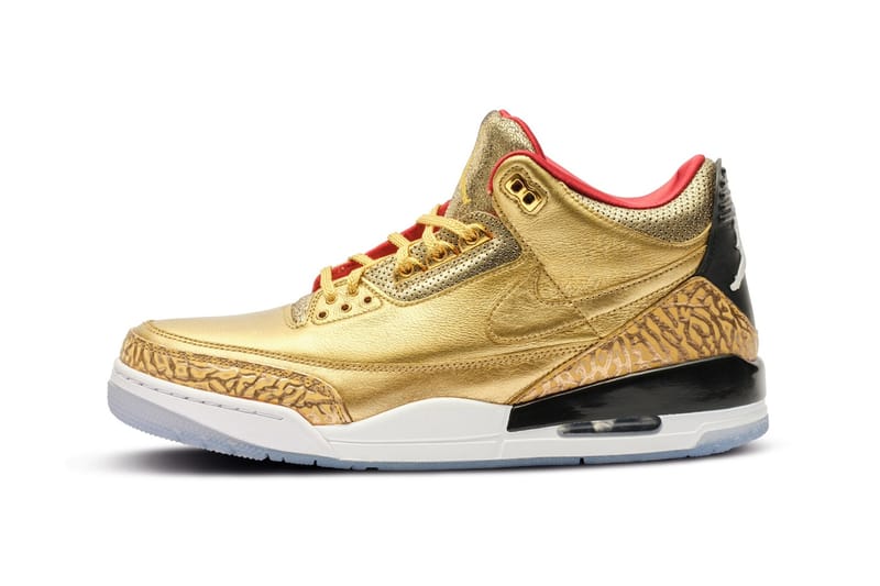 Air jordan outlet gold shoes