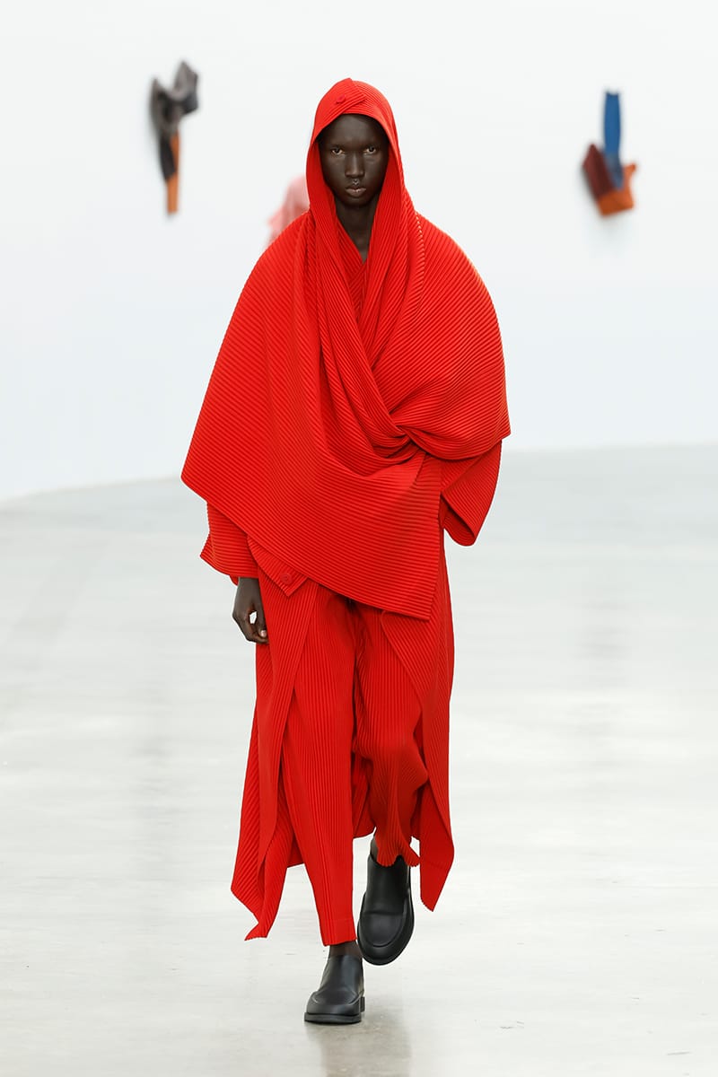 Issey Miyake Fall/Winter 2024 at Paris Fashion Week | Hypebeast