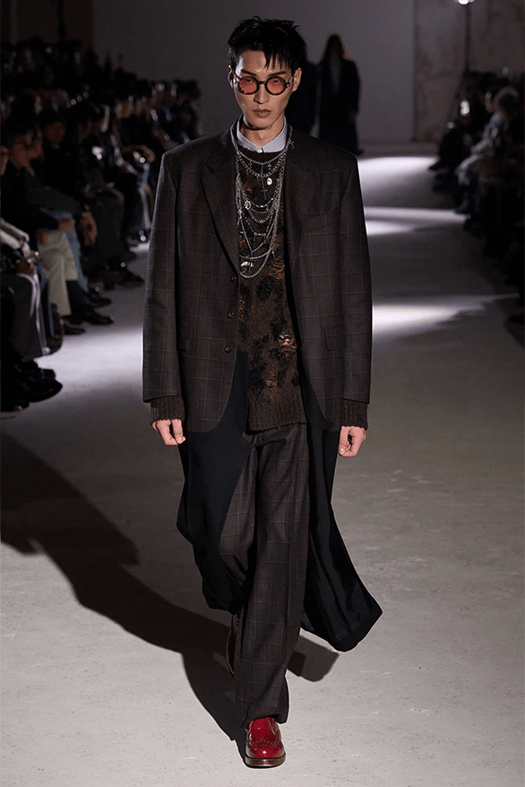 Junya Watanabe MAN Fall/Winter 2024 at Paris Fashion Week | Hypebeast