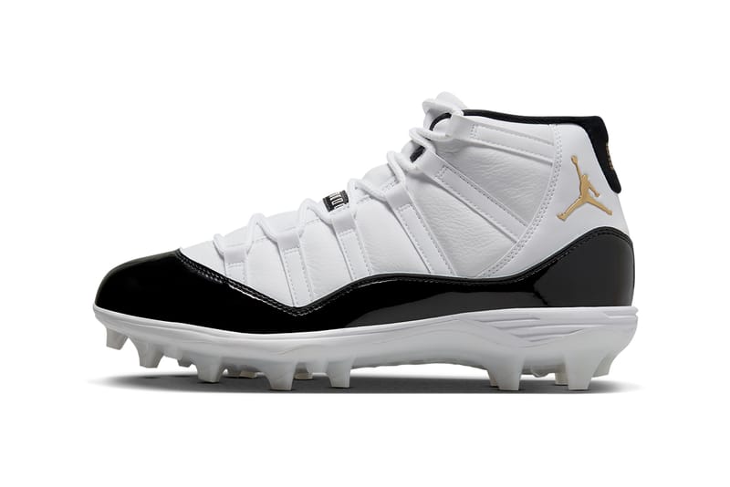 Jordan 11 best sale retro cleat