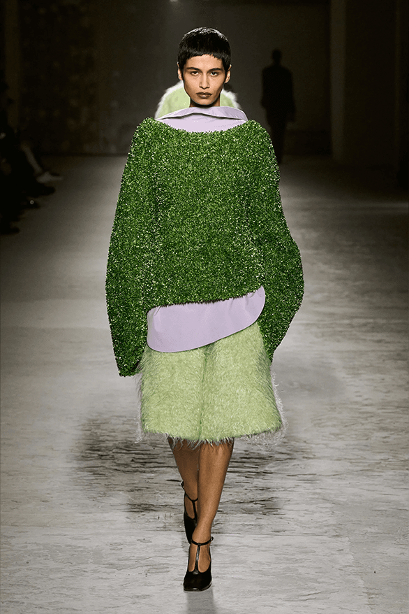 【Dries Van Noten】AW24 Fluffy ミディスカート Dries Van Noten Fall/Winter 2024 Collection | Hypebeast