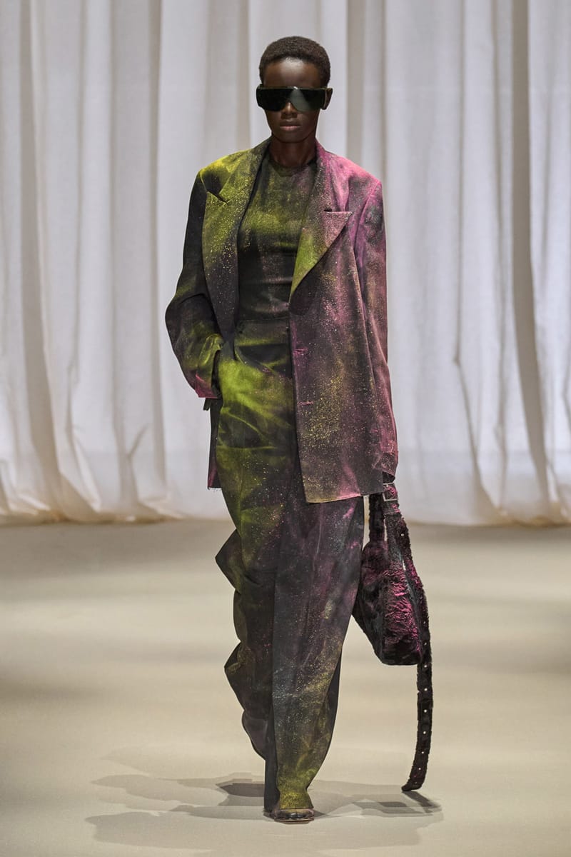 Maison Margiela [Maison Margiela] FW24 Women’s Stitched Pic MM6 Maison Margiela Fall/Winter 2024 Collection | Hypebeast