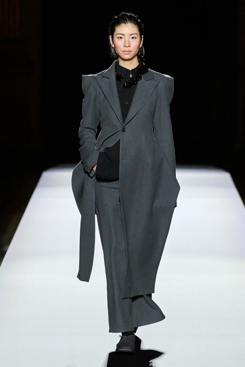 Yohji Yamamoto Reveals FW24 Collection PFW | Hypebeast